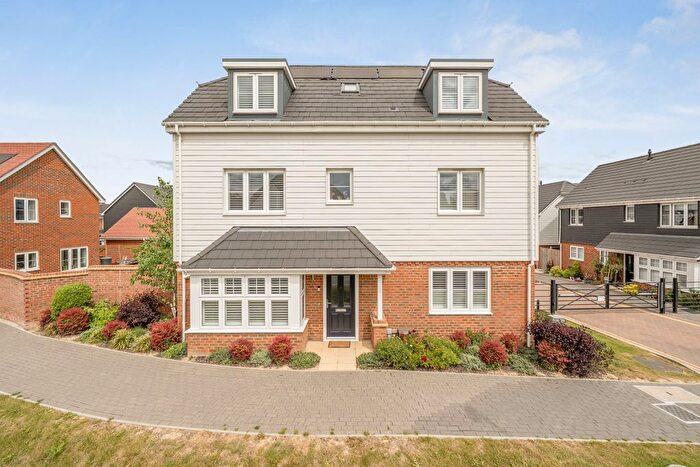 5 Bedroom Detached House For Sale In Utah Road, Tonbridge, TN12