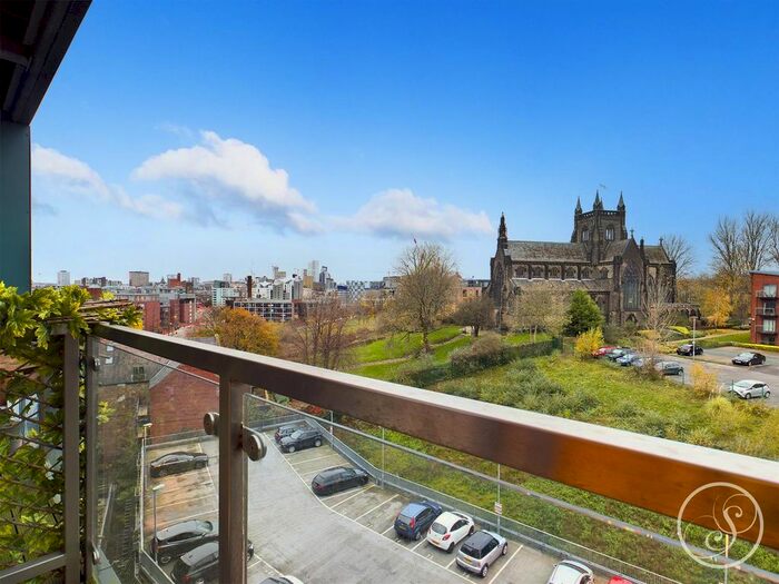 1 Bedroom Flat To Rent In Aire, Cross Green Lane, Leeds, LS9