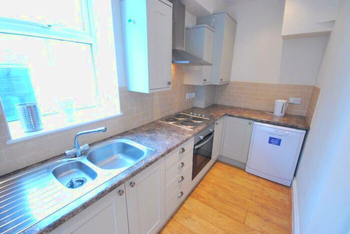 6 Bedroom Terraced House To Rent In Moorfield, Jesmond, NE2