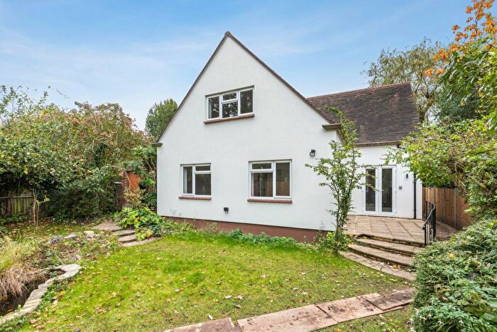 4 Bedroom Detached House To Rent In Bentley Way, Stanmore, HA7