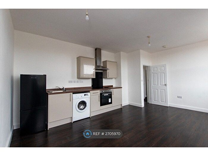 1 Bedroom Flat To Rent In Denman Street, Nottingham, NG7