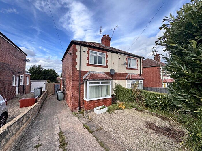 2 Bedroom Semi-Detached House To Rent In Southleigh Road, Leeds, LS11