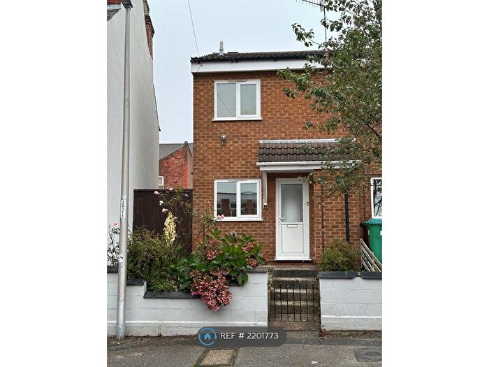 2 Bedroom End Of Terrace House To Rent In Port Said Villas, Nottingham, NG7