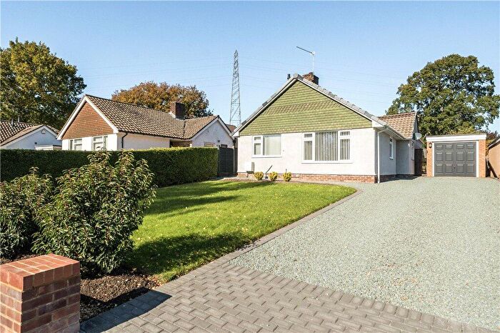 4 Bedroom Detached Bungalow For Sale In Ringwood Drive, North Baddesley, Southampton, Hampshire, SO52