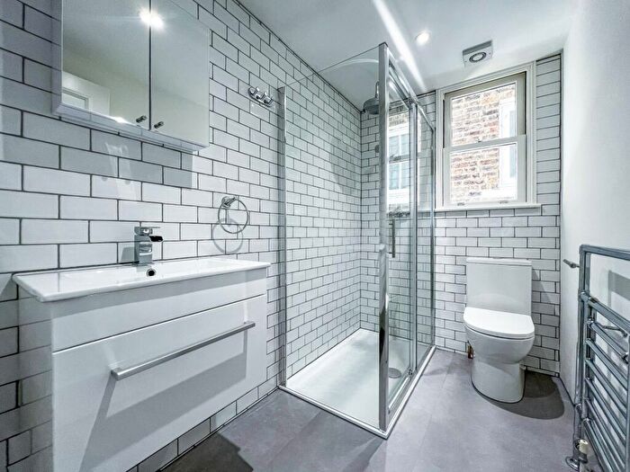 2 Bedroom Apartment To Rent In Weech Road, West Hampstead, NW6