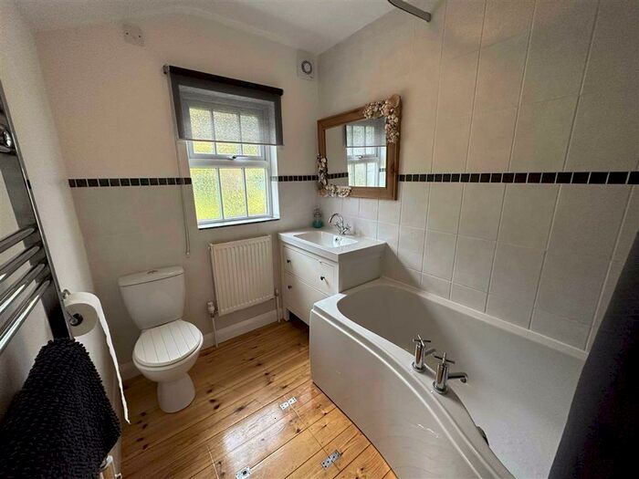 2 Bedroom Cottage For Sale In Castle Terrace, Dolwyddelan, LL25