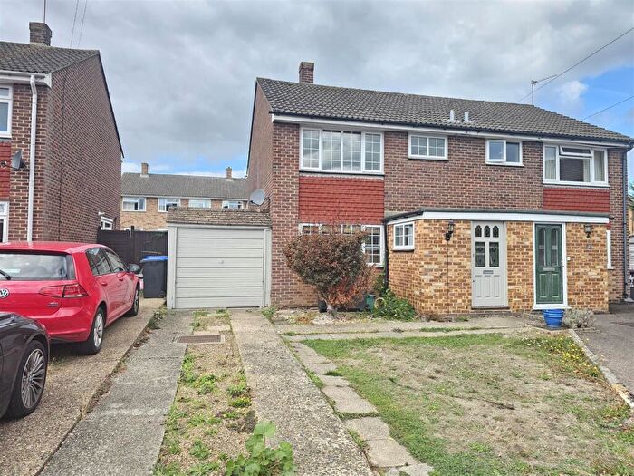 3 Bedroom Semi-Detached House To Rent In Avon Close, Addlestone, KT15