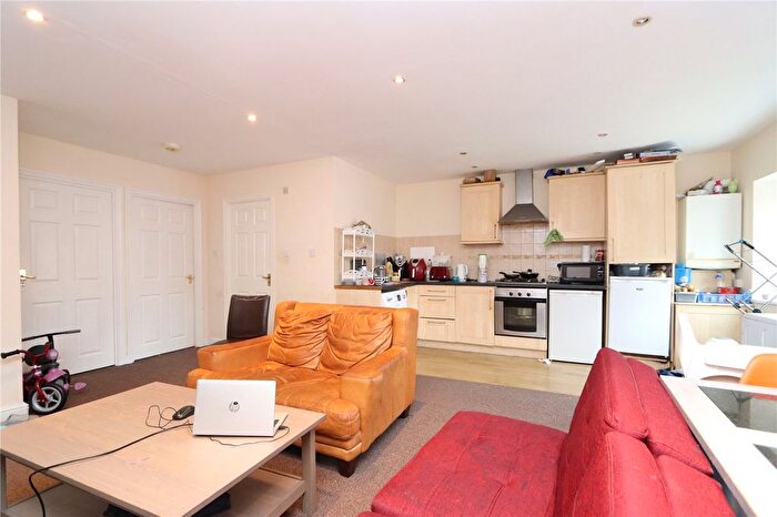 2 Bedroom Flat For Sale In Newport Road, New Bradwell, MK13