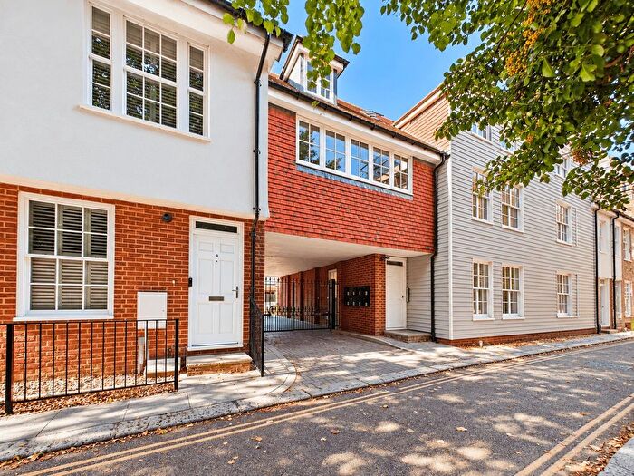 1 Bedroom Flat To Rent In St Mildreds, Canterbury, CT1