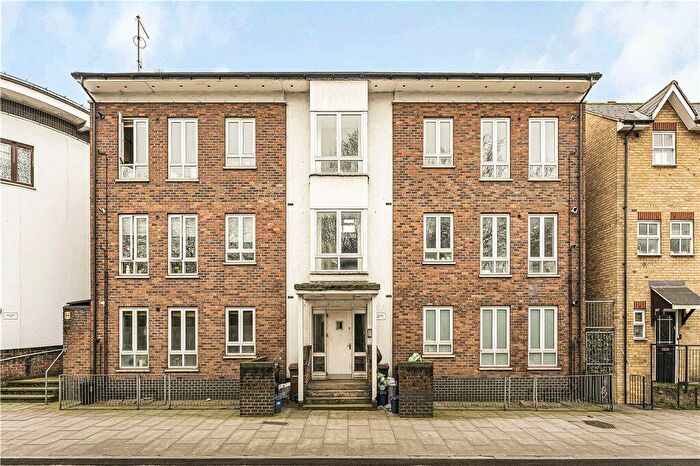 1 Bedroom Apartment To Rent In Wick Road, Hackney, London, E9