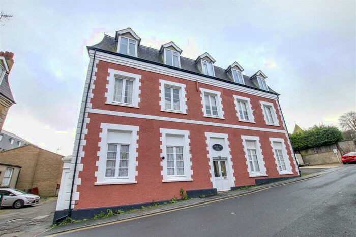 1 Bedroom Flat To Rent In Church Hill, Newhaven, BN9