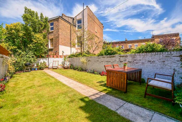 4 Bedroom Maisonette To Rent In Shirland Road, Maida Hill, London, W9