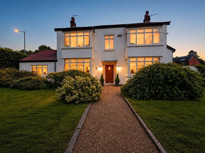 4 Bedroom Detached House For Sale In Church Road, Rufford, L40