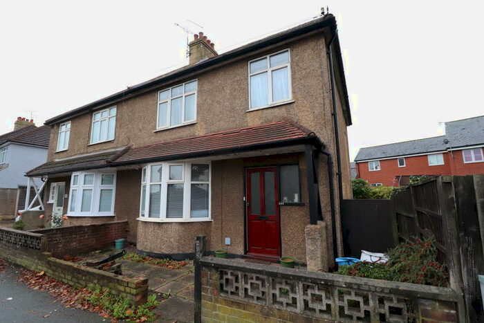 3 Bedroom House To Rent In Brentwood, CM15