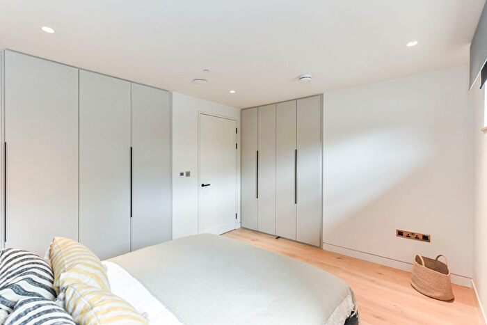 1 Bedroom Flat To Rent In Ganton Street, Carnaby, W1F