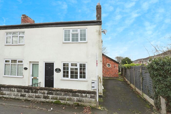 2 Bedroom Semi Detached House For Sale In Darnhall School Lane, Winsford, Cheshire, CW7