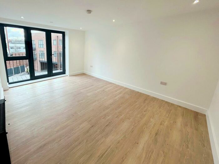 2 Bedroom Apartment To Rent In B Tindal Street, Birmingham, B12