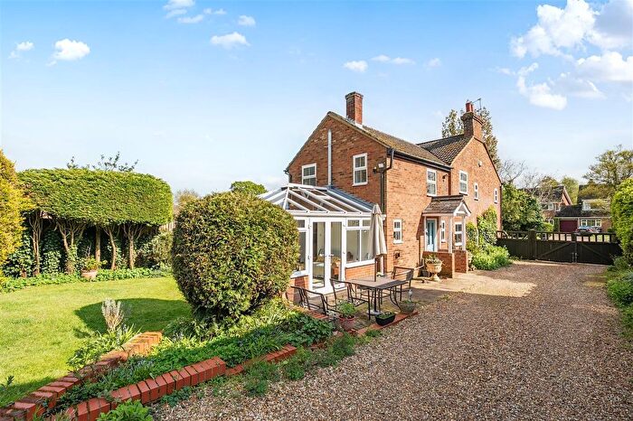 3 Bedroom Property For Sale In High Street, Wilden, MK44
