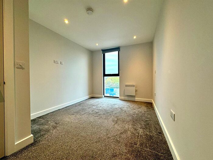 1 Bedroom Flat To Rent In Oldfield Rd, Salford, M5