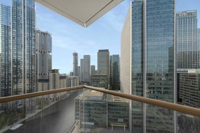 2 Bedroom Apartment To Rent In One Park Drive, Canary Wharf, E14