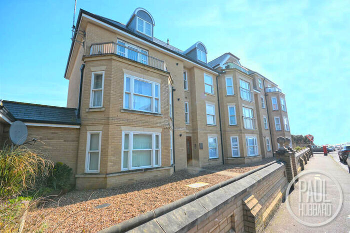 1 Bedroom Flat To Rent In 15 Kingswear Court, NR33