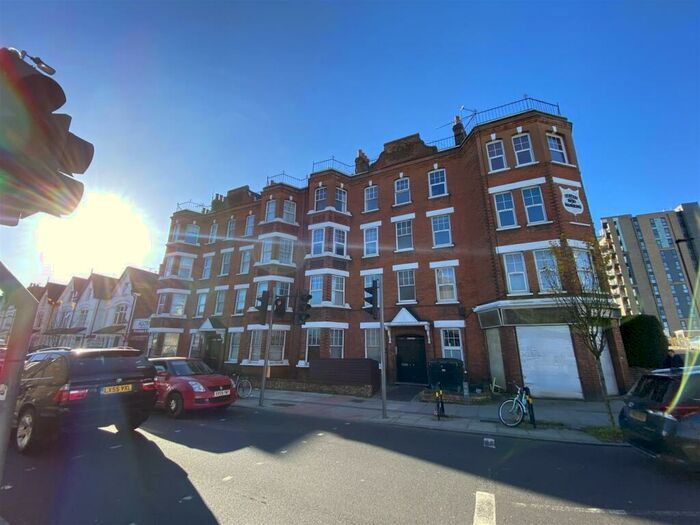 2 Bedroom Flat To Rent In Station Mansions, Wightman Road, Hornsey, N8