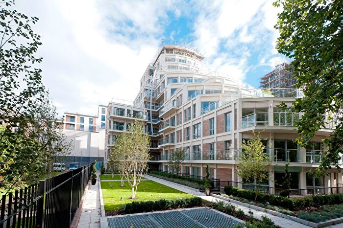 2 Bedroom Flat To Rent In Henry Macaulay Avenue, Kingston Upon Thames, KT2