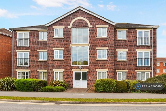 2 Bedroom Flat To Rent In Parliament Close, Skegness, PE25