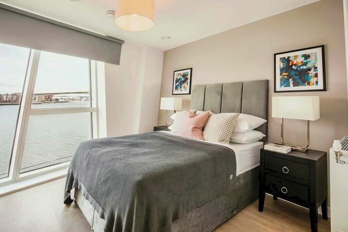 2 Bedroom Apartment To Rent In Centenary Plaza, Southampton, SO19