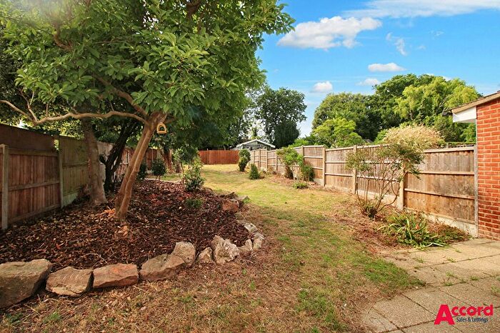 4 Bedroom Semi-Detached House To Rent In Eversleigh Gardens, Upminster, RM14