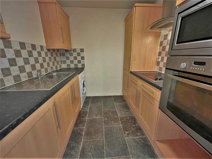 2 Bedroom Flat To Rent In The Pinnacle, Ings Road, Wakefield WF1