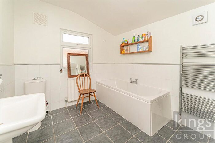 2 Bedroom Terraced House For Sale In Hewish Road, Edmonton, N18