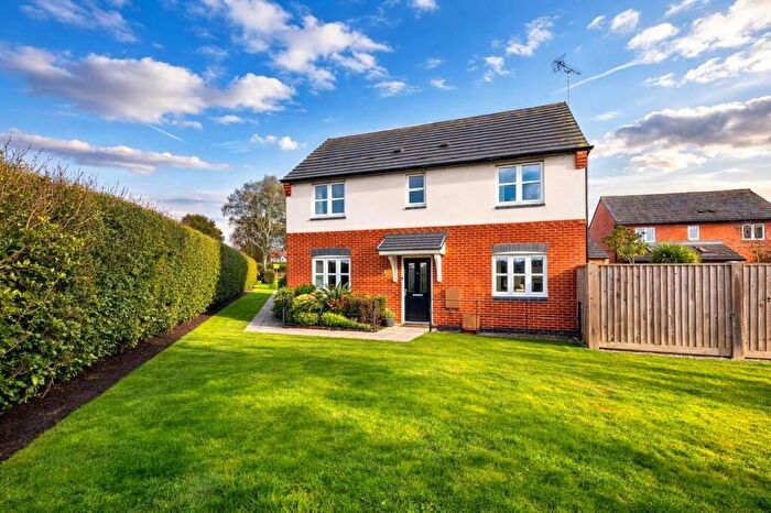 3 Bedroom Detached House For Sale In Esam Close, Farnsfield, NG22