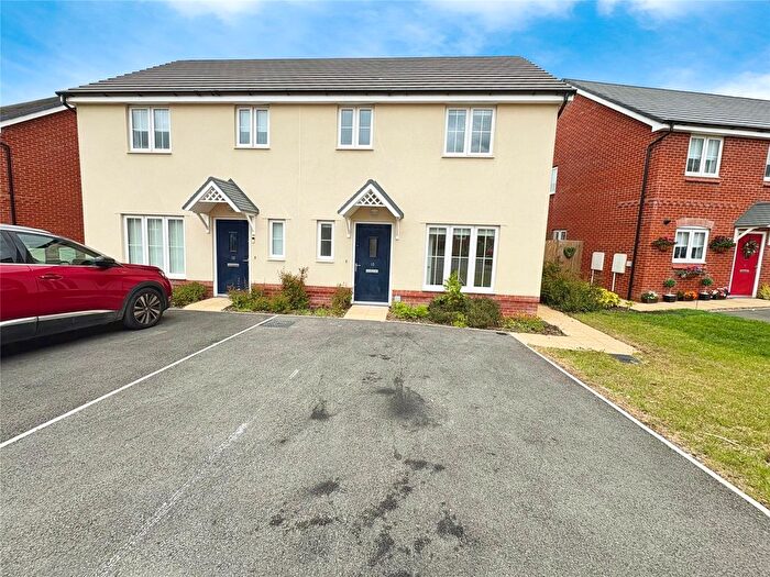 3 Bedroom Semi-Detached House To Rent In Rothwell Close, Sutton-In-Ashfield, Nottinghamshire, NG17