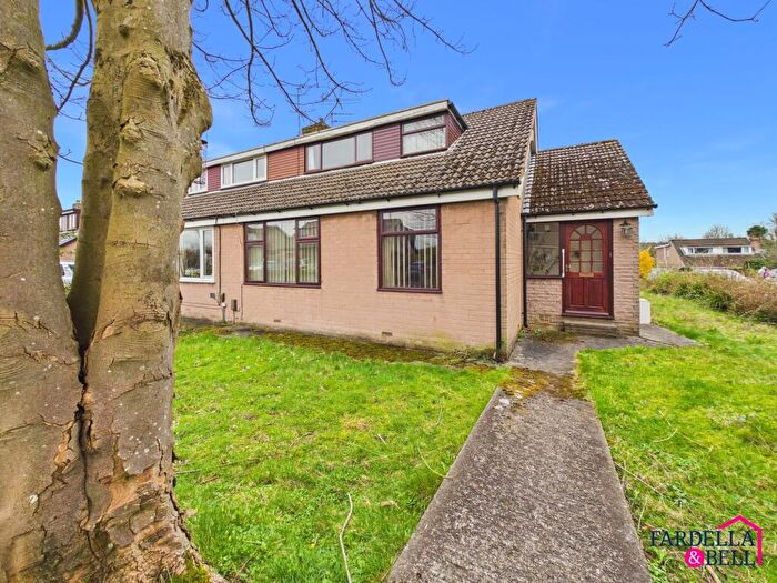 2 Bedroom Semi-Detached Bungalow For Sale In Lower Parrock Road, Barrowford, BB9