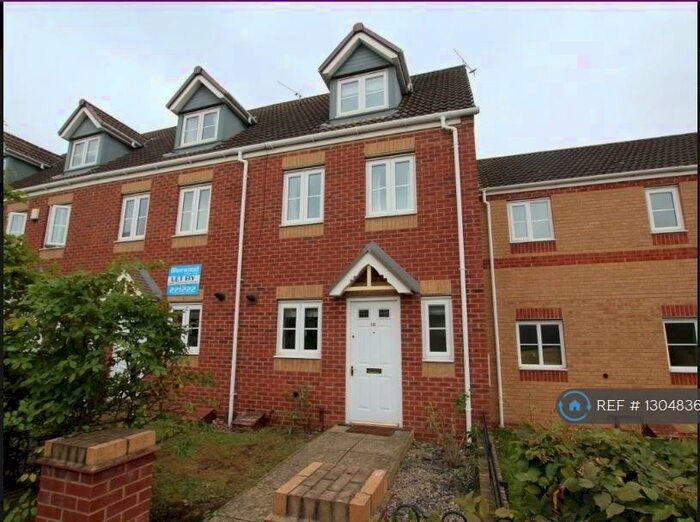 3 Bedroom Terraced House To Rent In Signet Square, Coventry, CV2