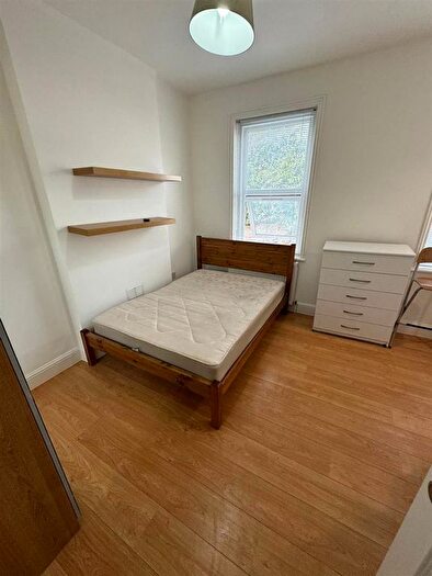 Studio To Rent In Elm Grove, London, NW2