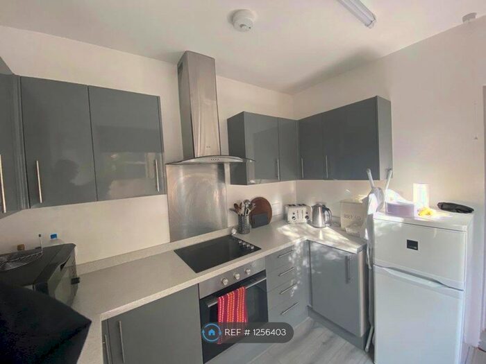 3 Bedroom Terraced House To Rent In Beauley Road, Bristol BS3