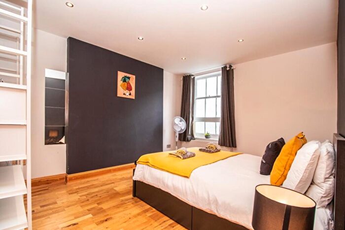 1 Bedroom Flat To Rent In Paul Street, Shoreditch, EC2A