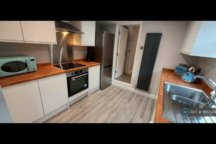 4 Bedroom Terraced House To Rent In Hardy Street, Hull, HU5