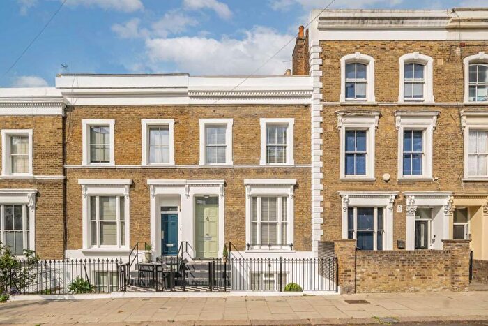 4 Bedroom House To Rent In Allcroft Road, Kentish Town, NW5