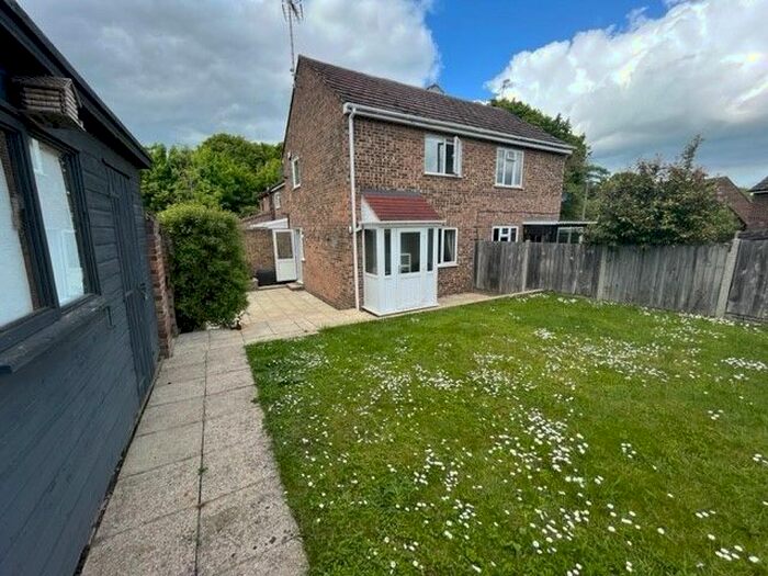 1 Bedroom Semi-Detached House To Rent In Osborne Avenue, Hockley, SS5