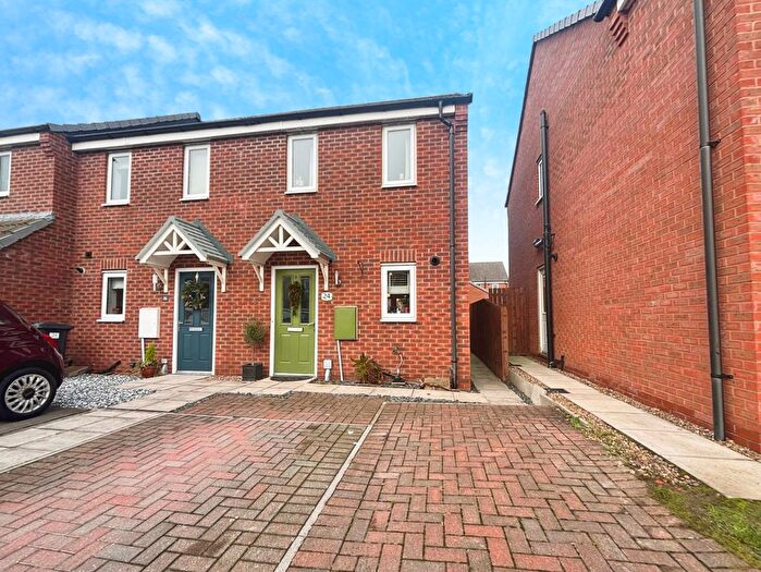 2 Bedroom End Terrace House For Sale In Crucible Close, North Hykeham, LN6