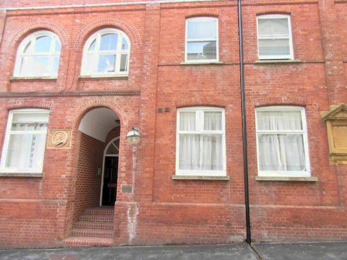1 Bedroom Flat To Rent In Northernhay Street, Exeter EX4
