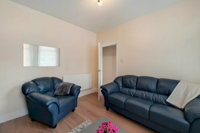 1 Bedroom Maisonette To Rent In Morieux Road, London, E10