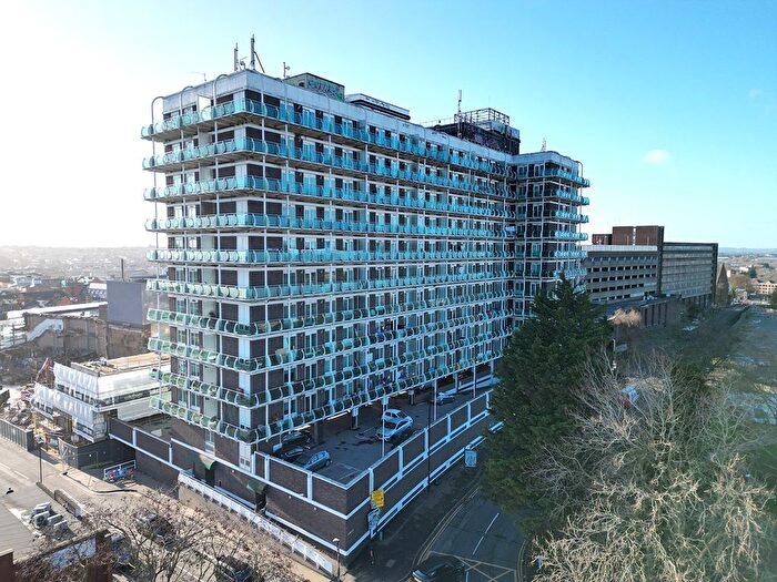 2 Bedroom Flat To Rent In Northampton House, Wellington Street, Northampton, Northamptonshire, NN1