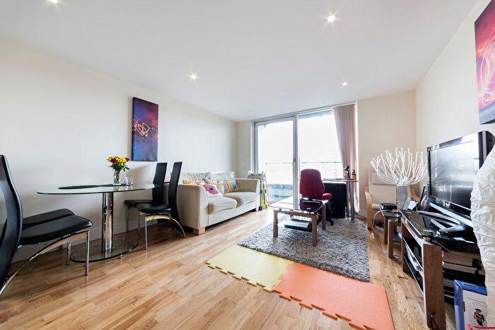 1 Bedroom Flat To Rent In Torrent Lodge, Merryweather Place, London, SE10