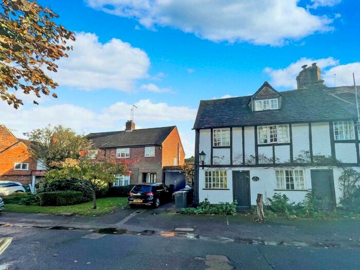 3 Bedroom House To Rent In Church End, Redbourn, St. Albans, AL3