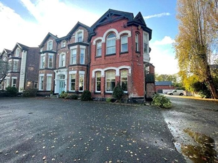 2 Bedroom Flat For Sale In Parkfield Road, Aigburth, Liverpool, Merseyside, L17