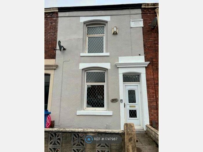 2 Bedroom Terraced House To Rent In Bolton Road, Blackburn, BB2